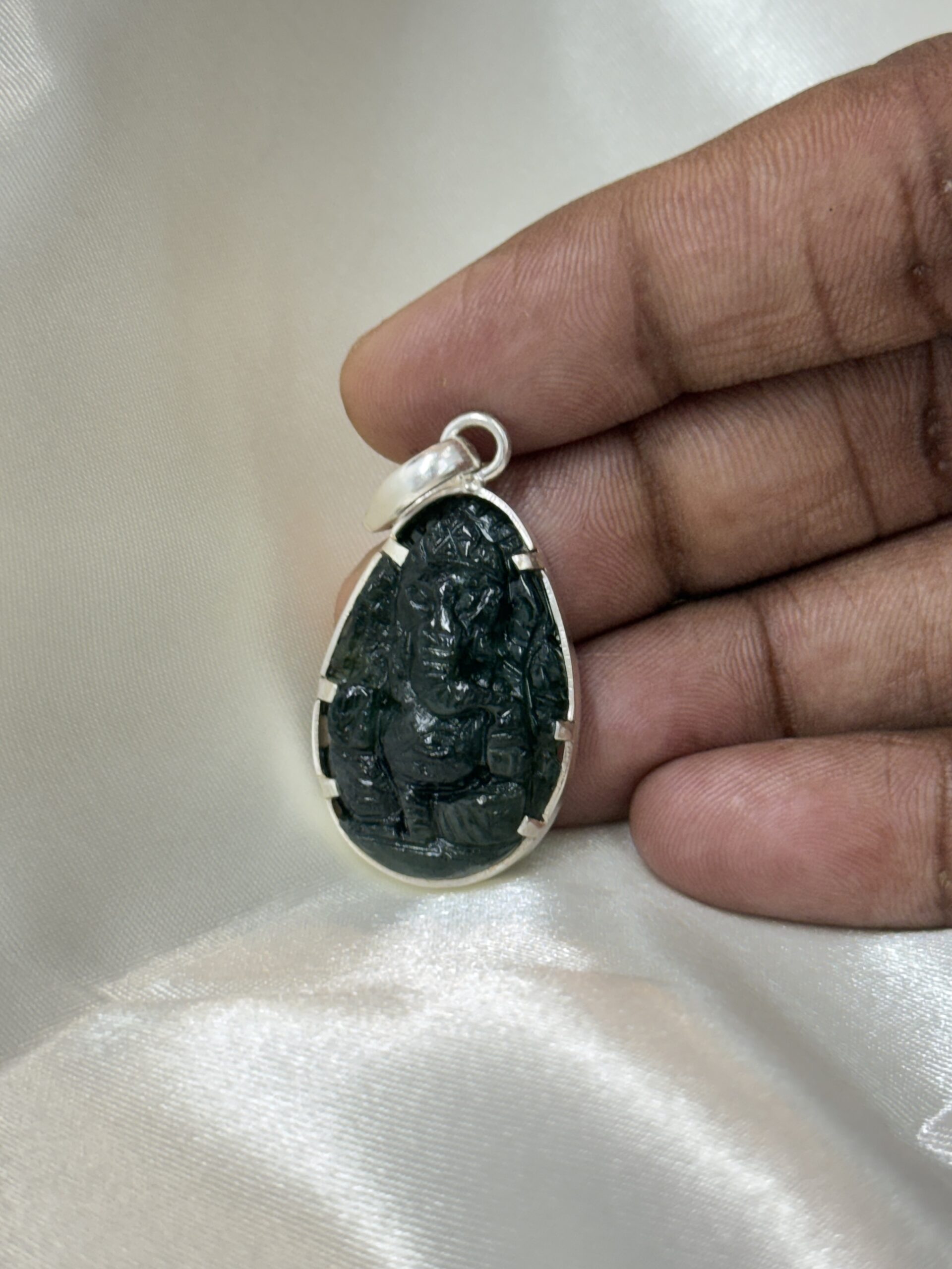 Handcarved Emerald Ganesha Pendant 37carats - Image 6