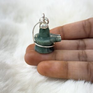 Shivlinga Pendant in Natural Emerald Stone