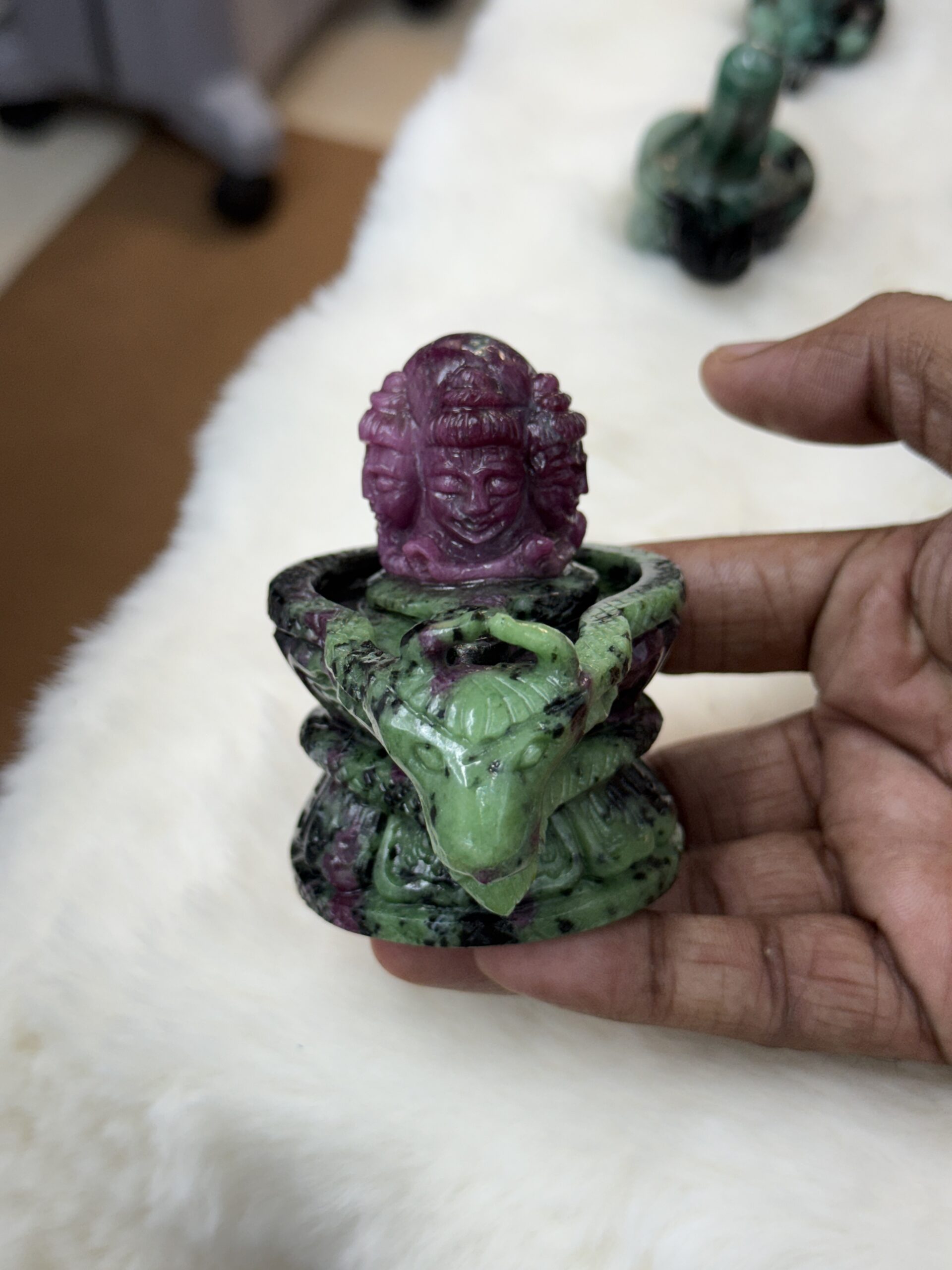 Hand Carved Ruby Zoisite Panchmukhi Shiva Lingam,1968 Ct - Image 10