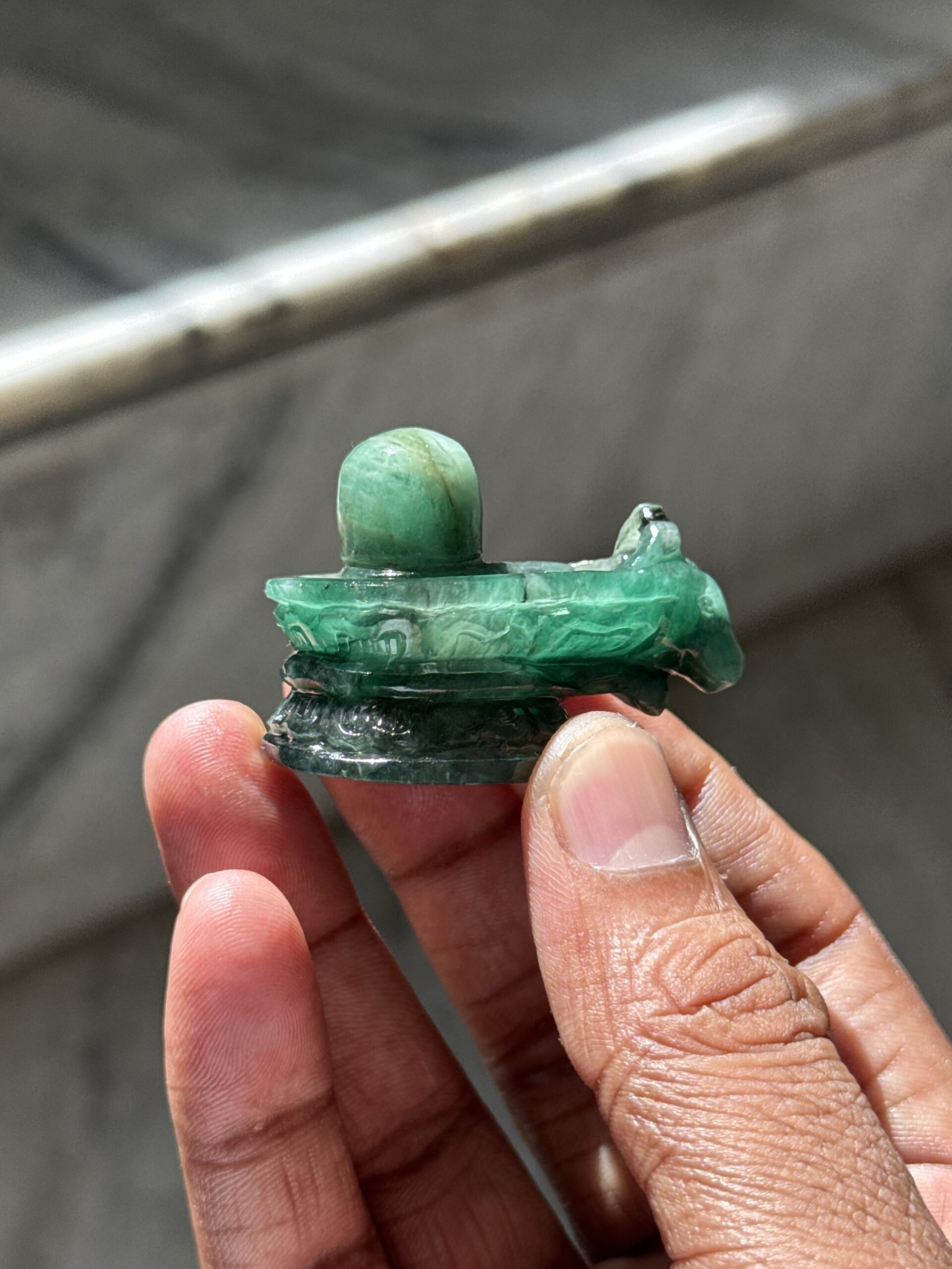 Emerald Shivling with Gow Mukh 191ct - Image 3