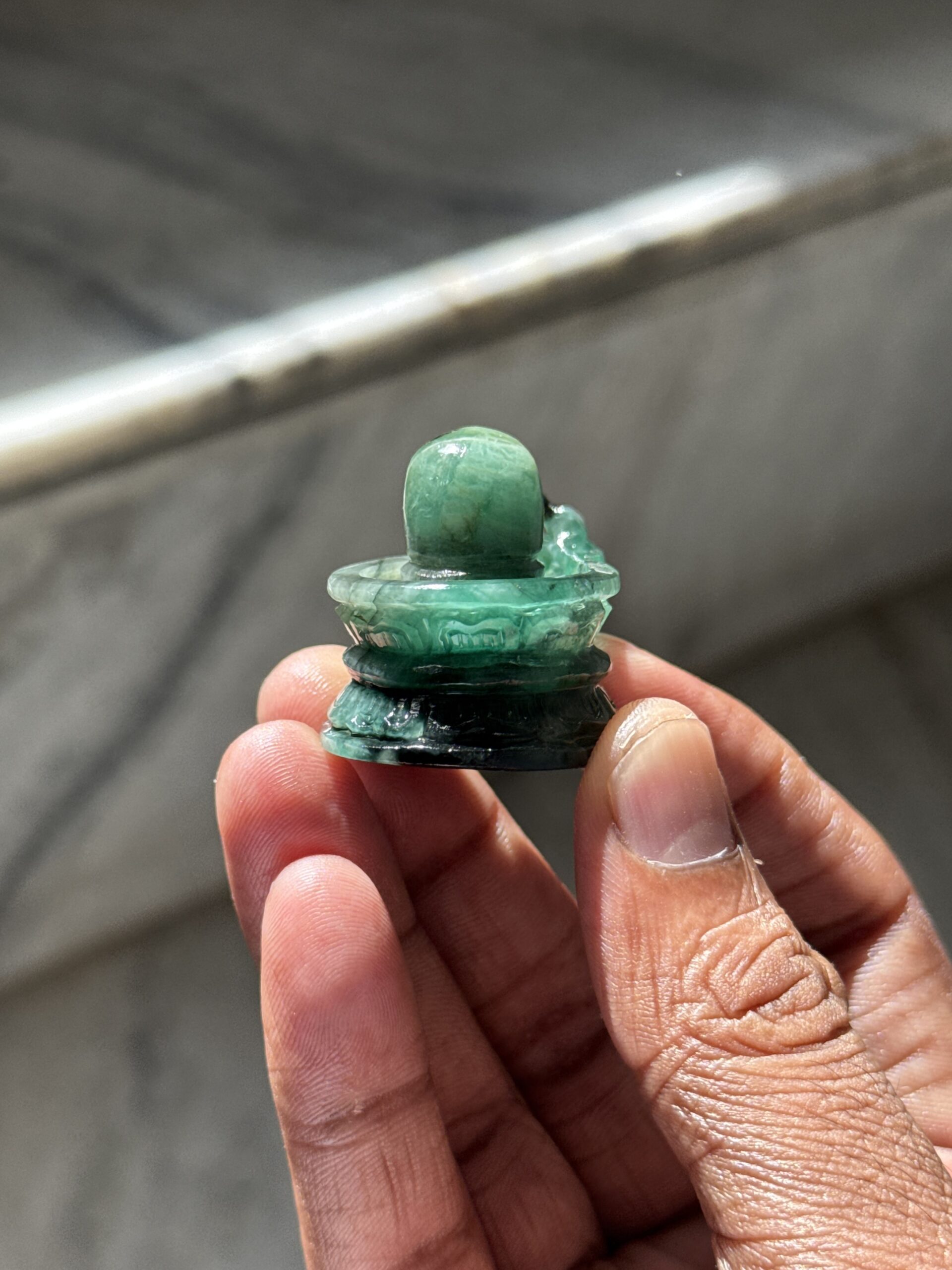 Emerald Shivling with Gow Mukh 191ct - Image 2