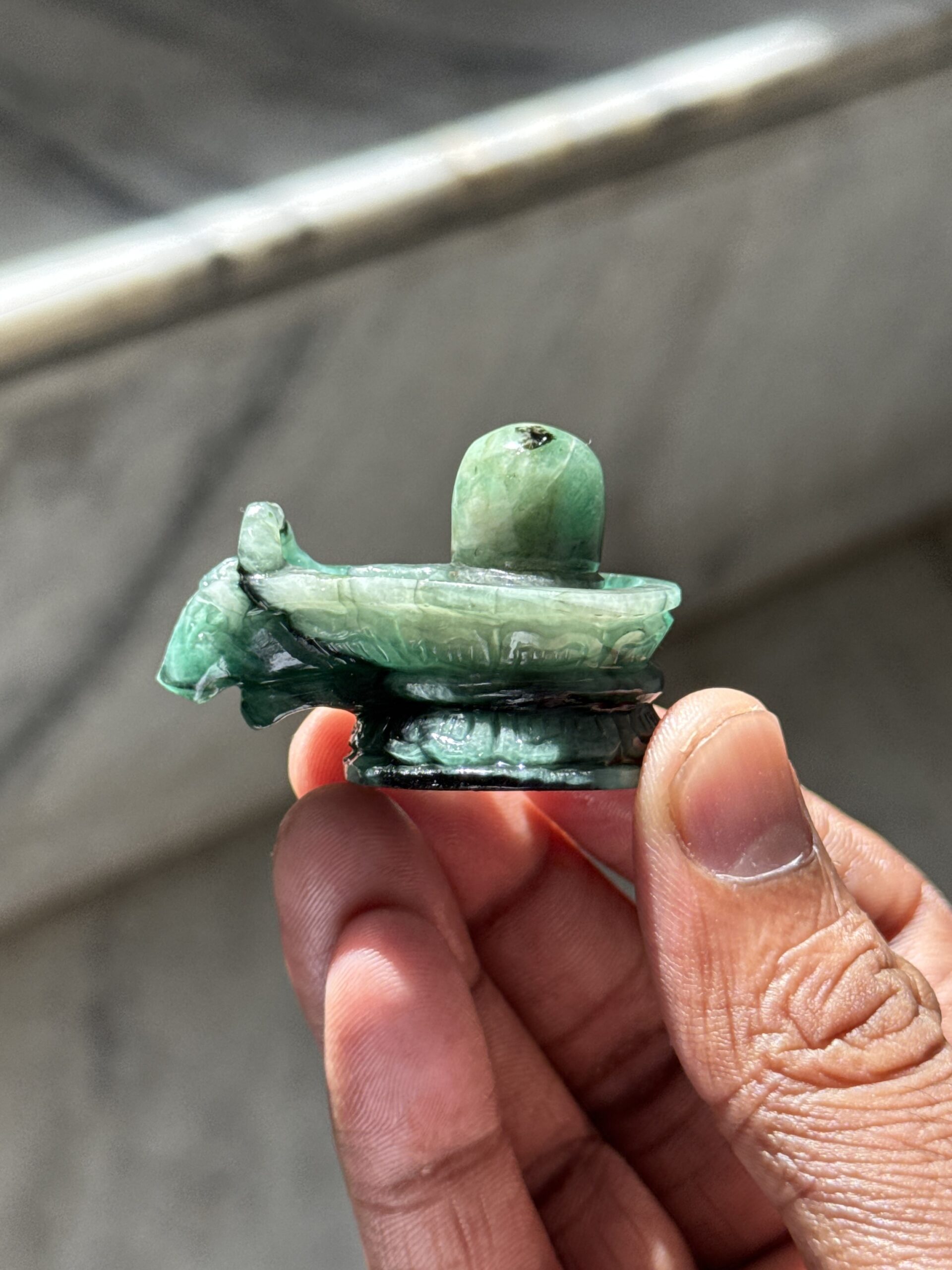 Emerald Shivling with Gow Mukh 191ct - Image 4